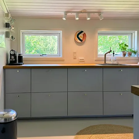 Ceramics And Natural Colours In Peaceful 펜션